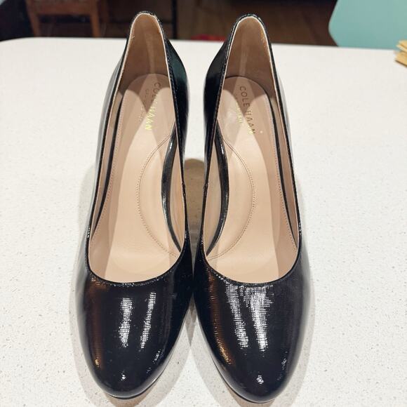 Cole Haan Women 8 Black Textured Pumps Round Toe - Picture 2 of 11